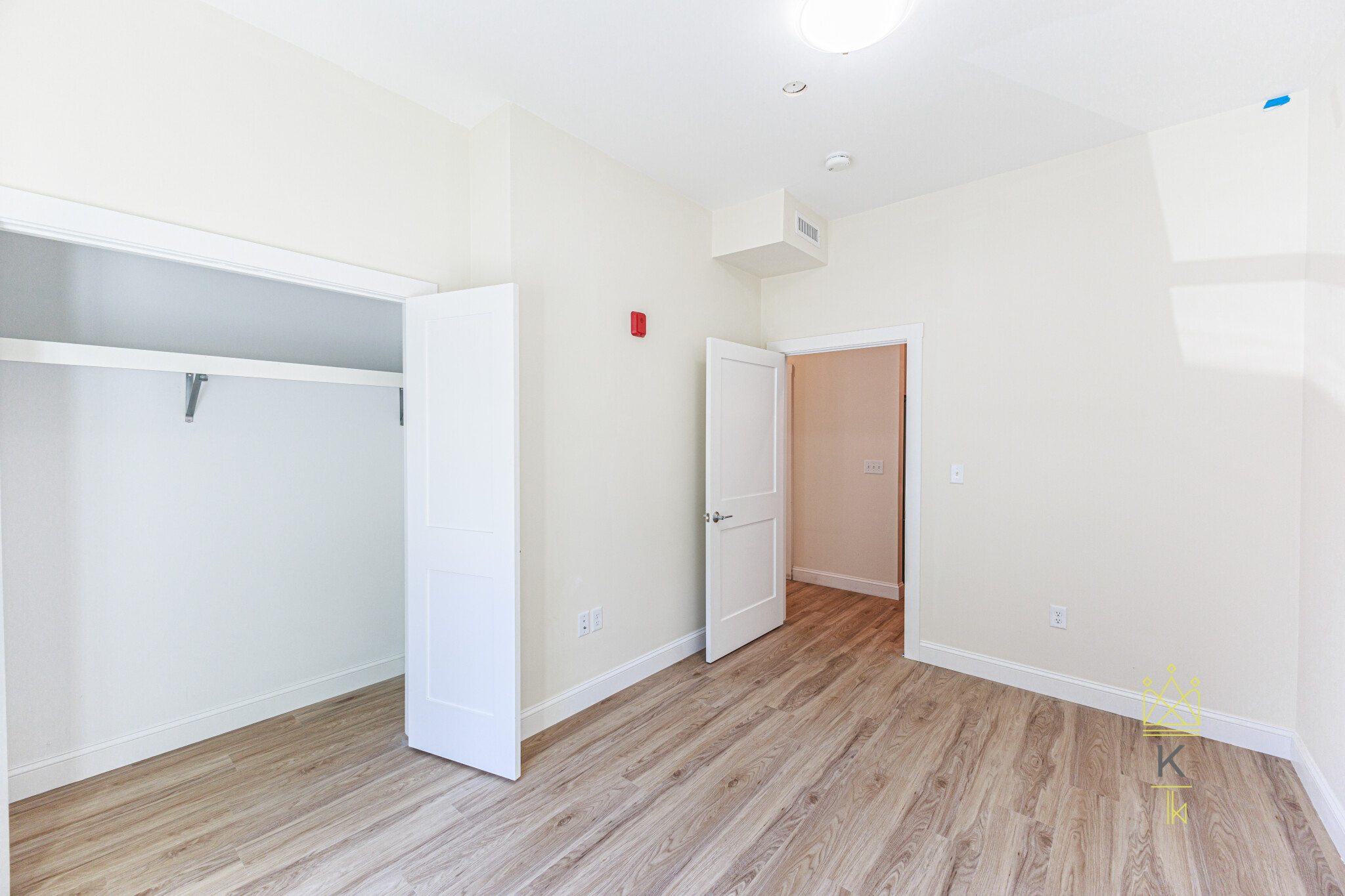 460 Washington St, Brighton