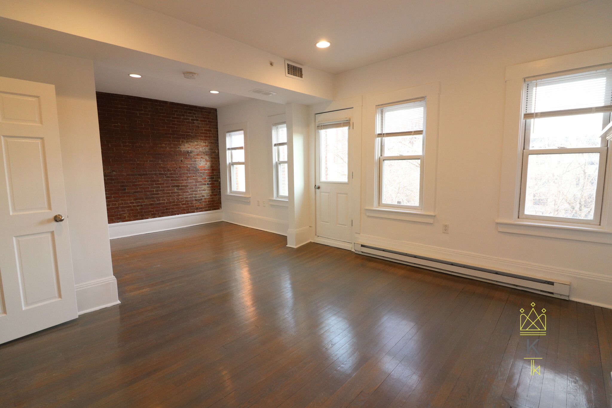 1404 Beacon St, Corey Hill