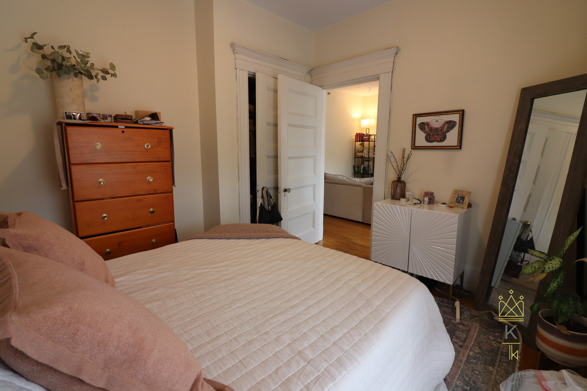 1569 Beacon St, Brookline