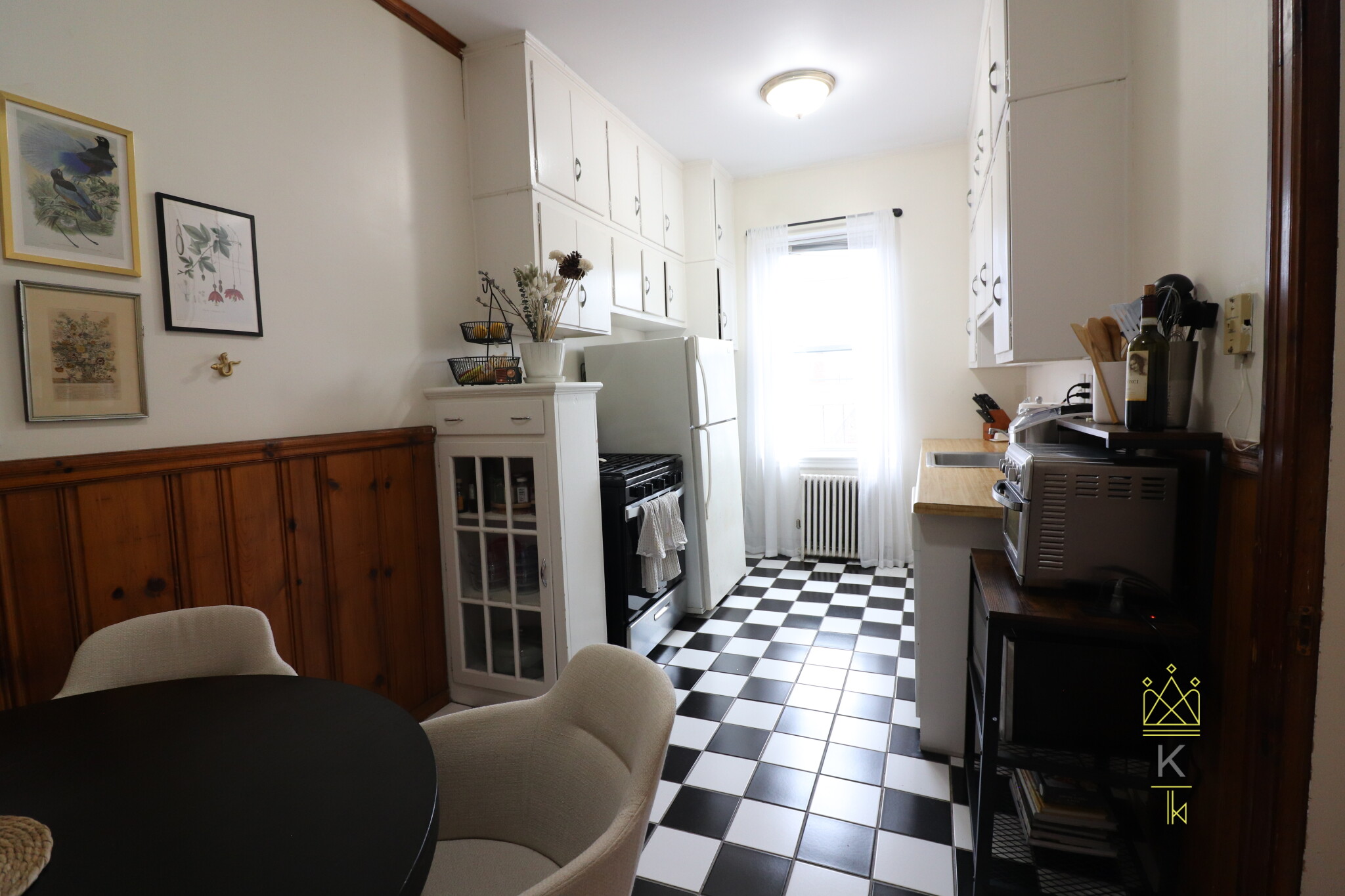 1569 Beacon St, Brookline