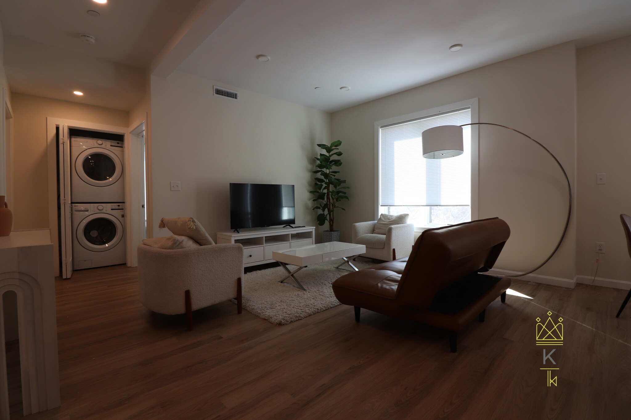 458 Washington St, Brighton