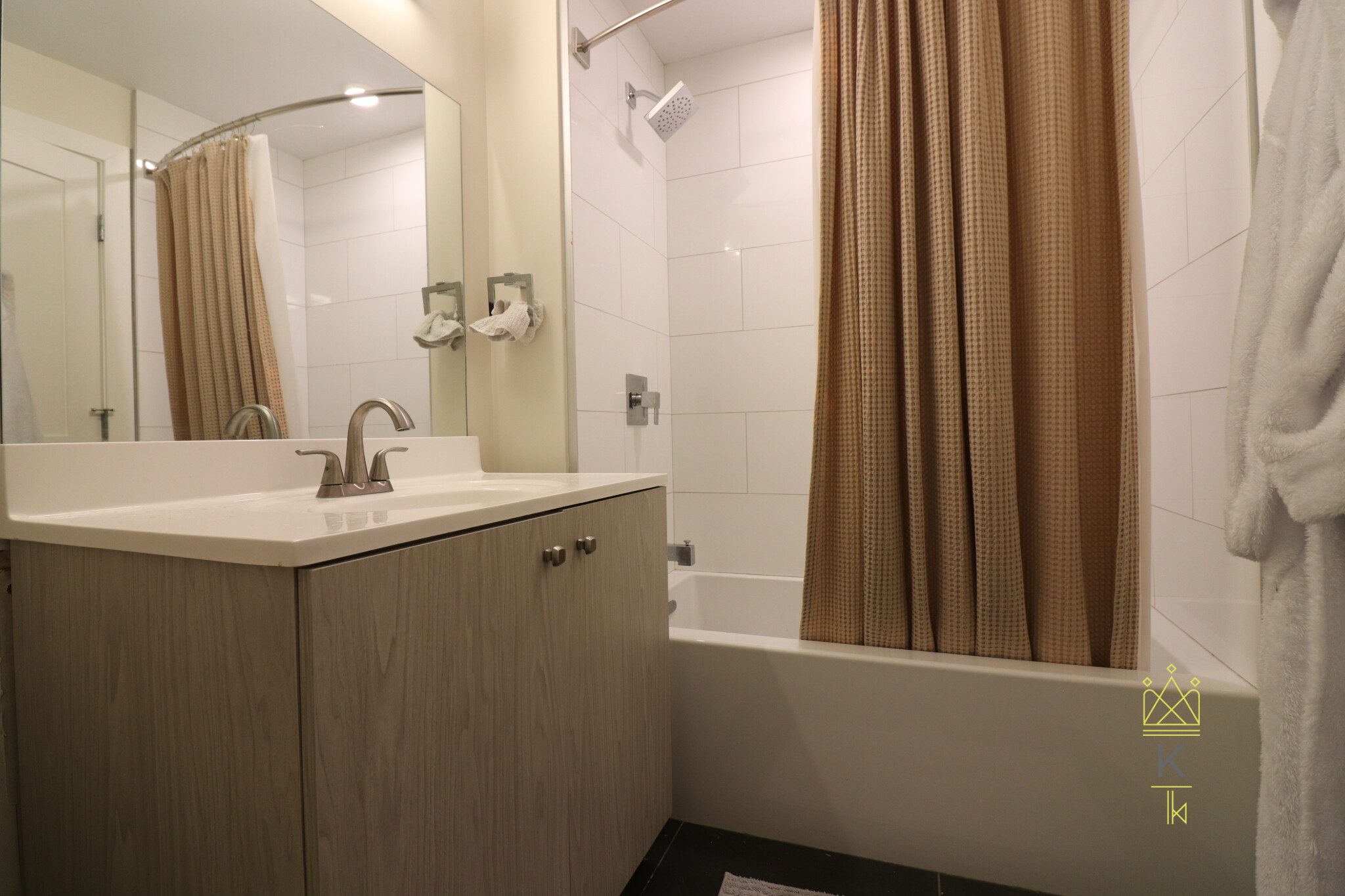 458 Washington St, Brighton