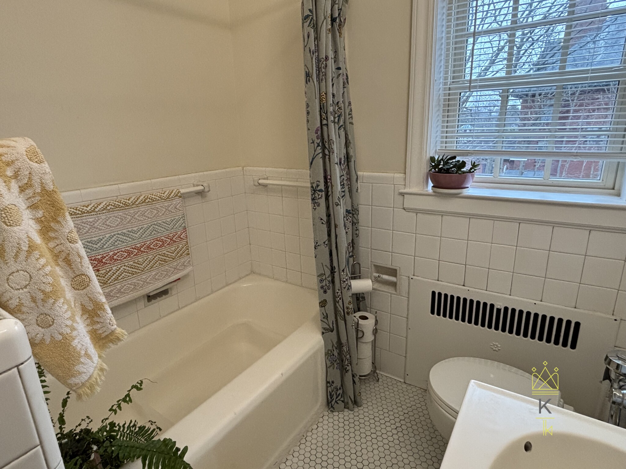 312 Washington St, Wellesley