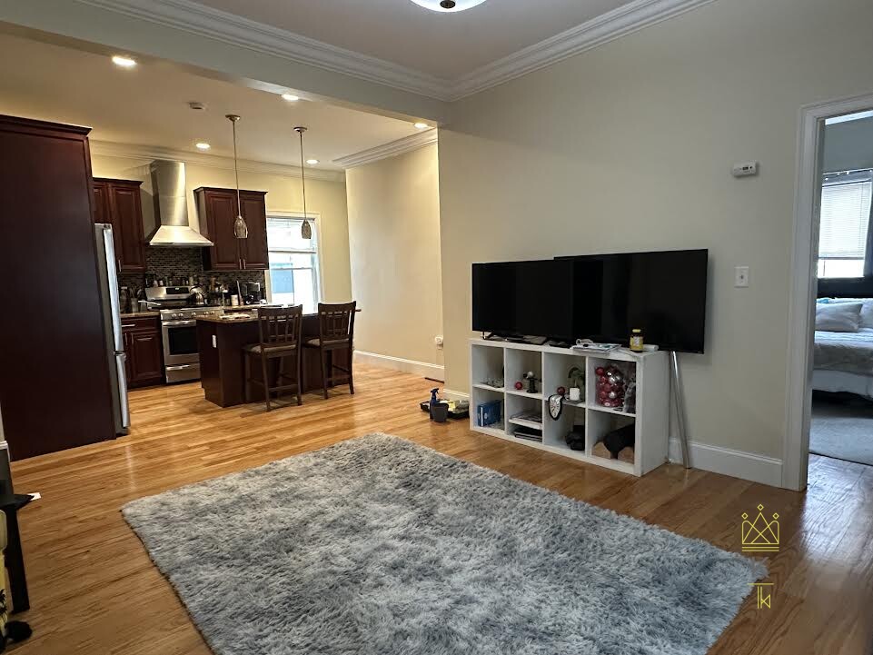 926 Dorchester Ave, Dorchester