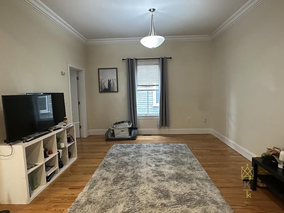 926 Dorchester Ave, Dorchester