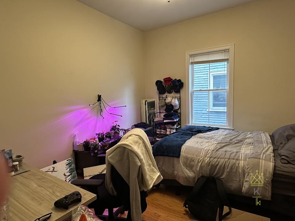 926 Dorchester Ave, Dorchester