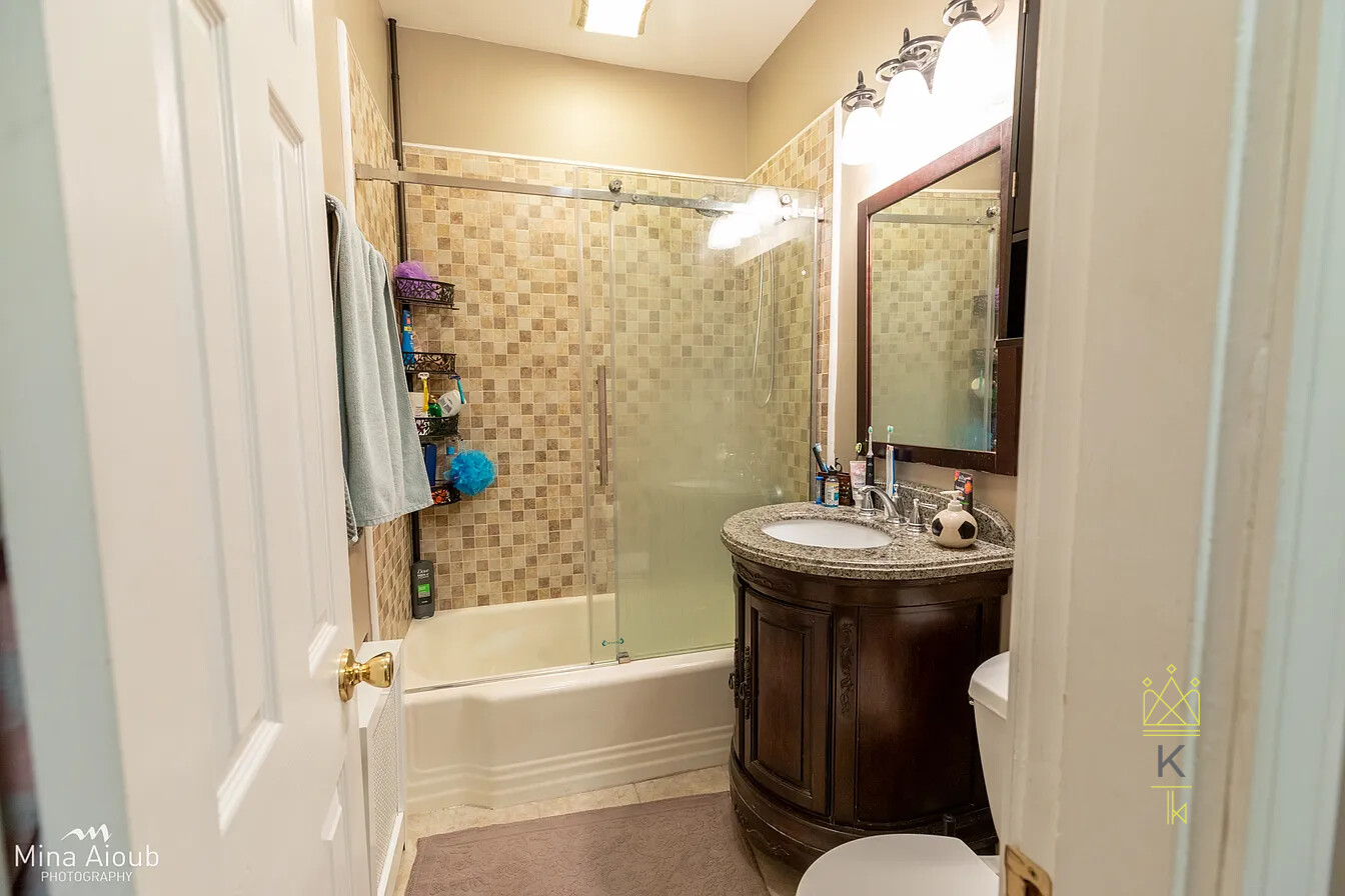 1404 Commonwealth Ave, Brighton