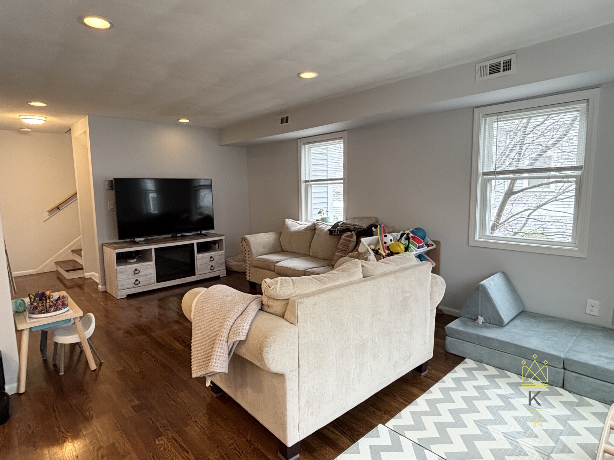 29 Harrison St, Roslindale