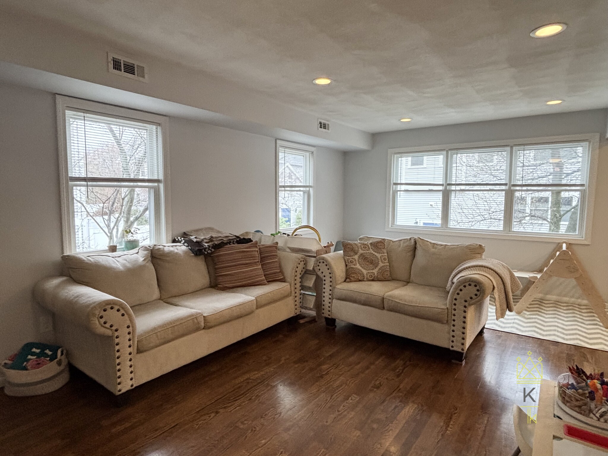 29 Harrison St, Roslindale