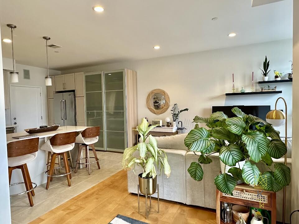 345 D St, South Boston