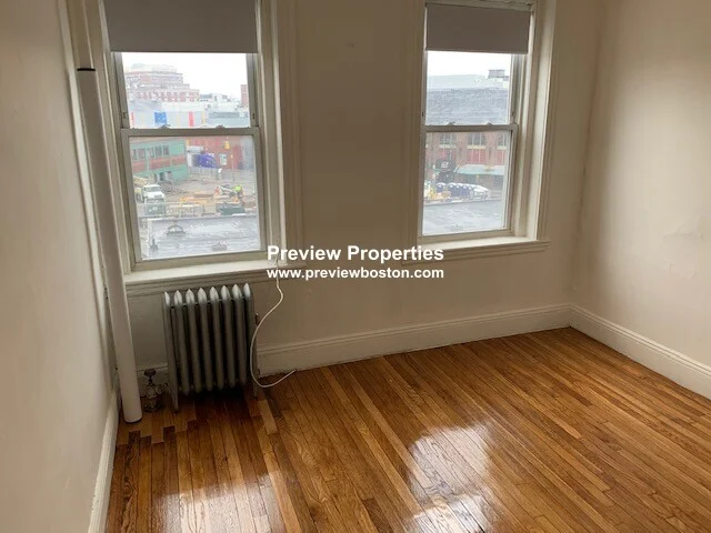 1185 Boylston St, Fenway