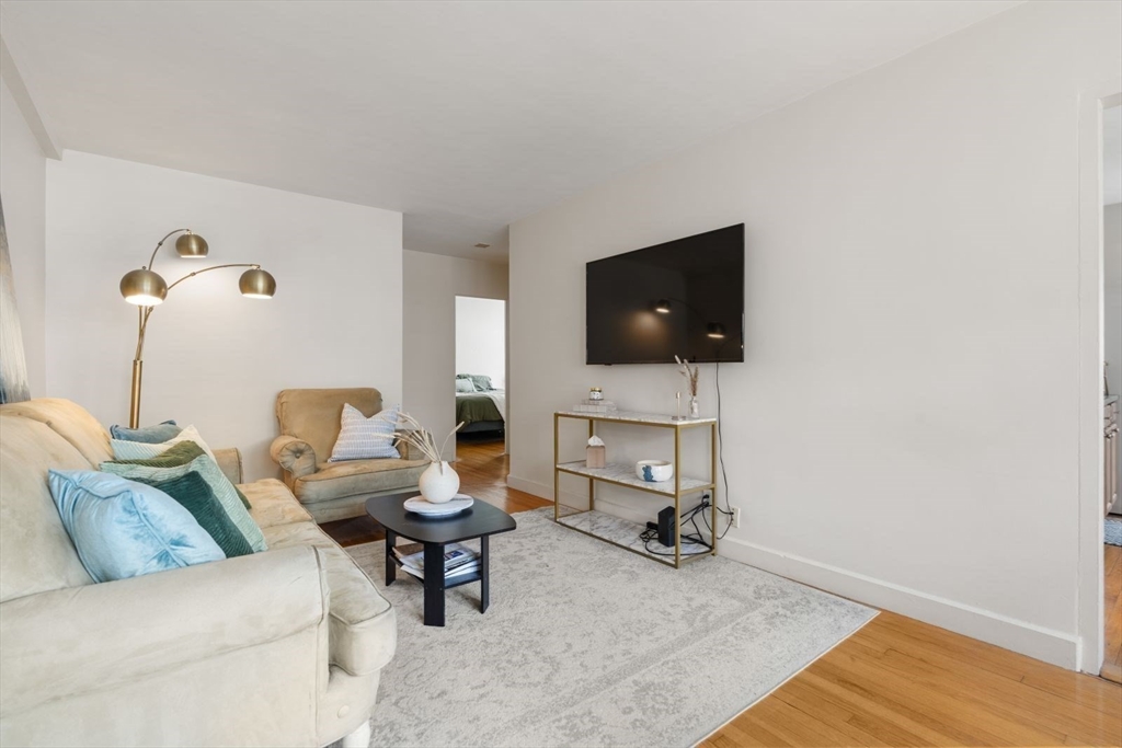 1 Twomey Ct, South Boston