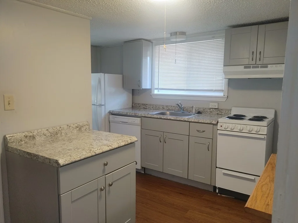 65 Curve, Millis