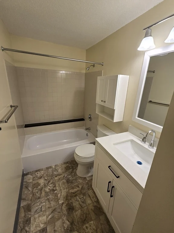 3 Post Oak Ln, Natick