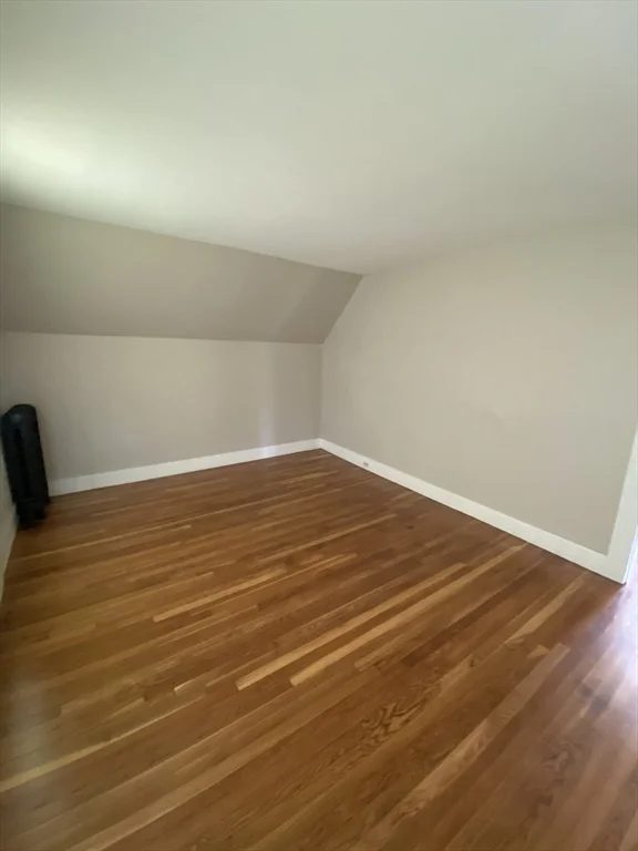 74 Moore Ave, Warren