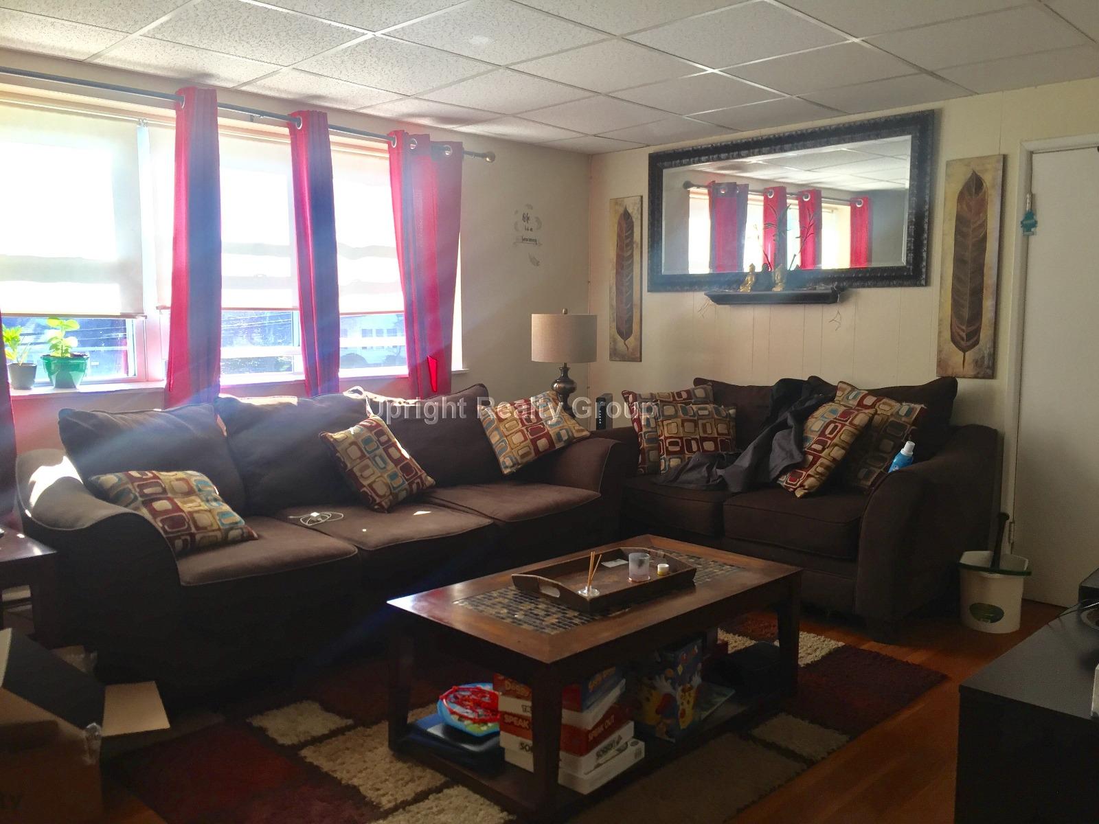 2 bed, 1 bath apartment for rent at 1731 Washington St Unit 9, Braintree — photo 2 of 11