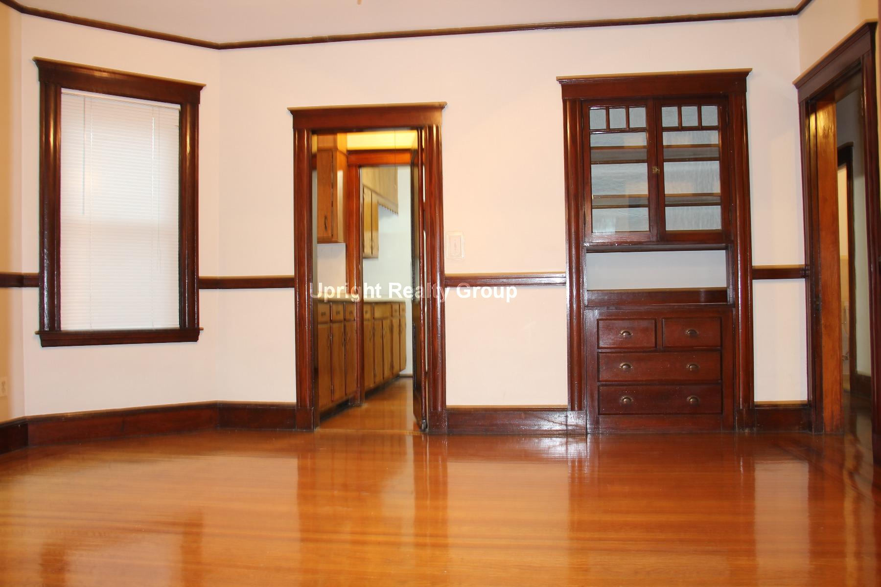 3 bed, 1 bath apartment for rent at 30 Jamaica Rd Unit 2, Brookline — photo 2 of 19
