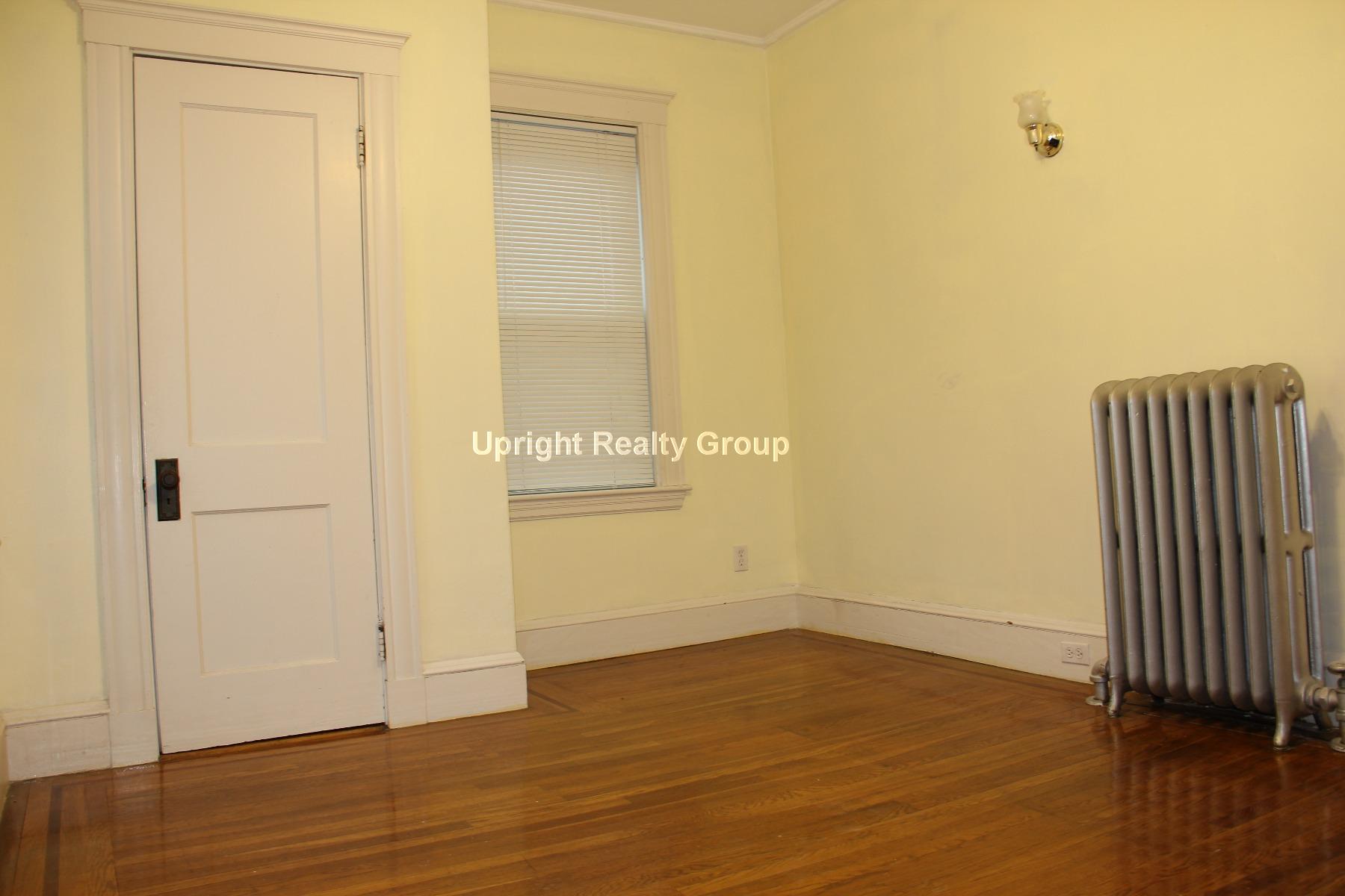 3 bed, 1 bath apartment for rent at 30 Jamaica Rd Unit 2, Brookline — photo 15 of 19