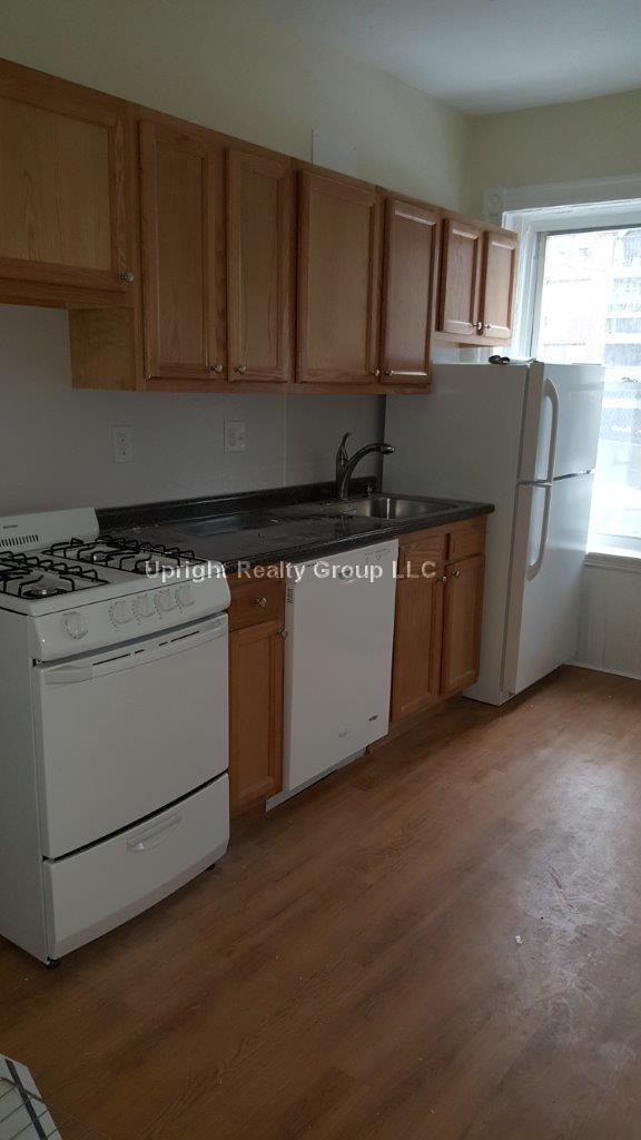 3 bed, 1 bath apartment for rent at 12 Mount Hood Rd Unit 5, Brighton