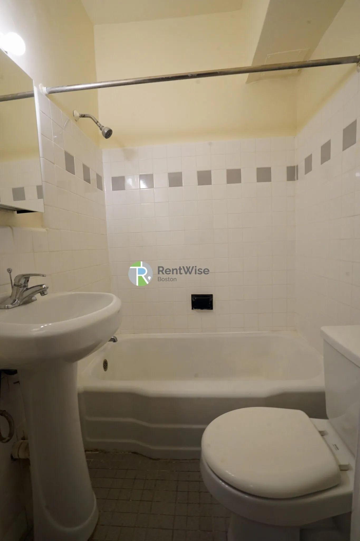 1216 Commonwealth Ave, Brighton