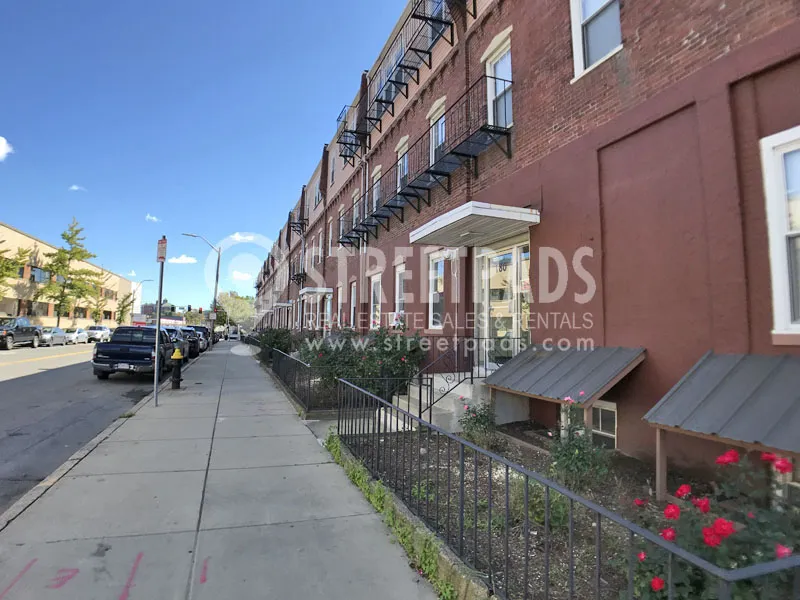 180 North Beacon St, Brighton