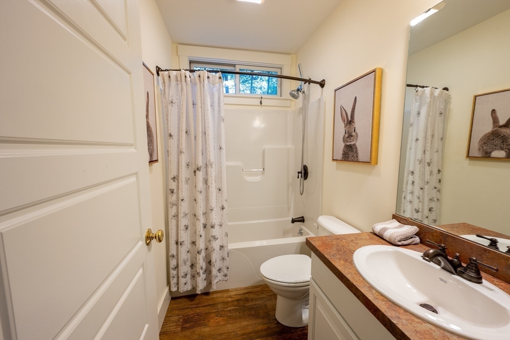 23 Fox Run, Westford