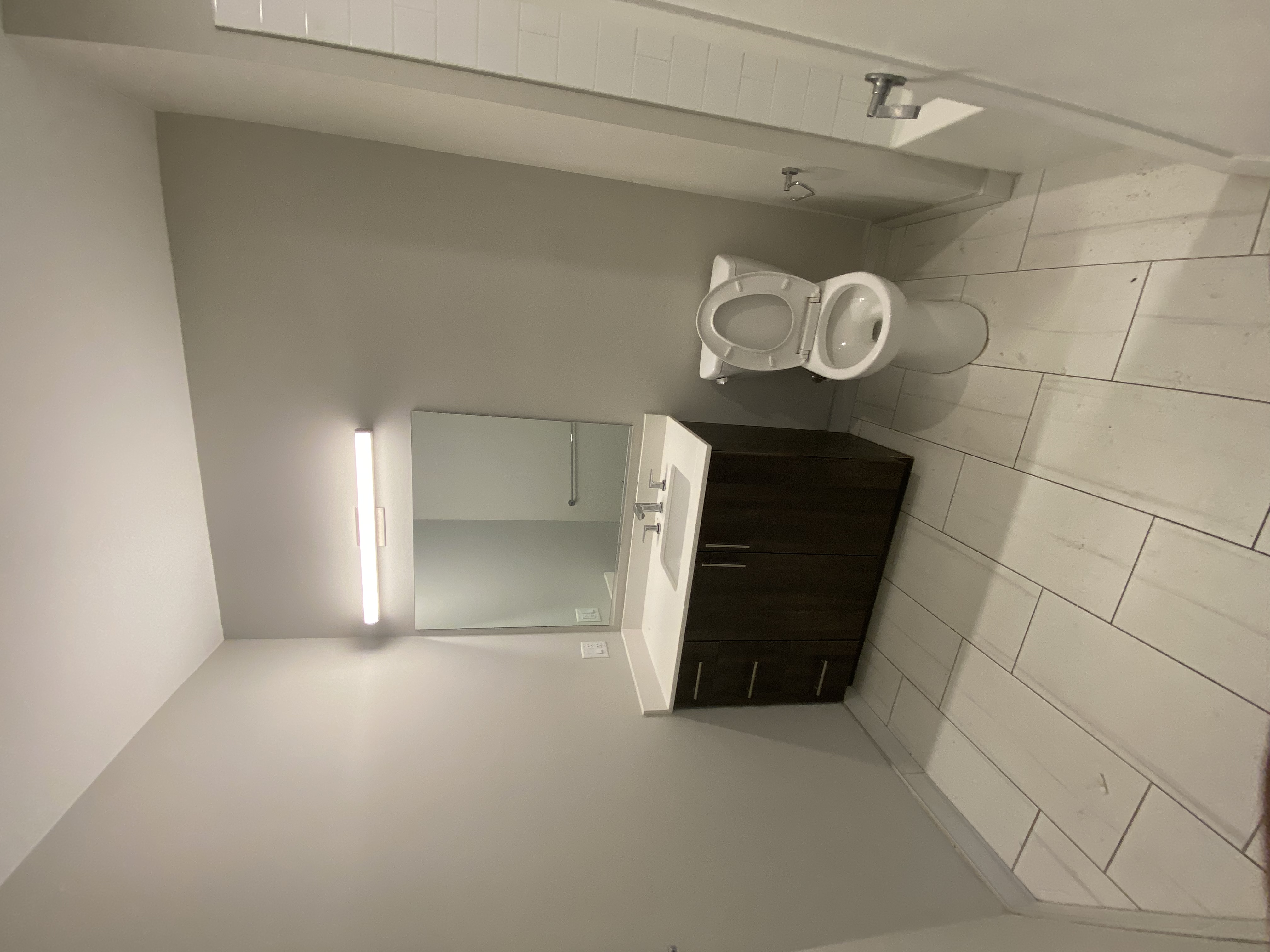 2 bed, 1 bath apartment for rent at 28 Bridge Unit 1, Quincy — photo 12 of 14