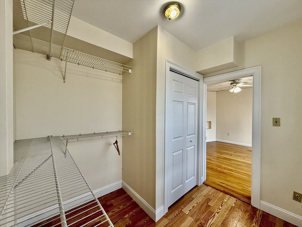 724 Cambridge St, Wellington-Harrington