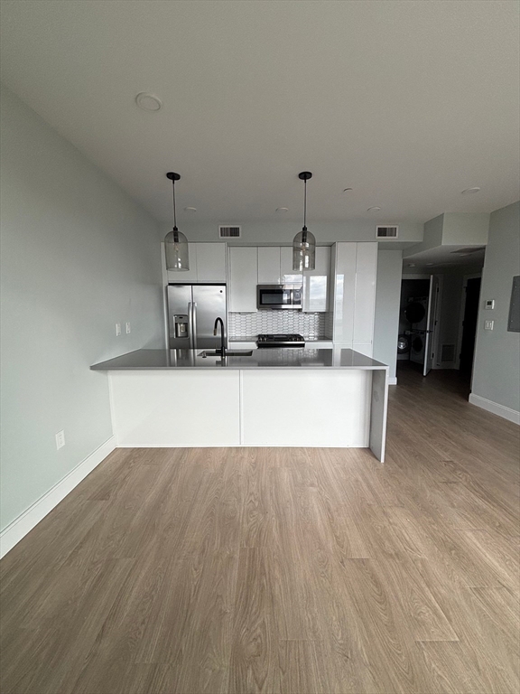 277 Border St, Central Square