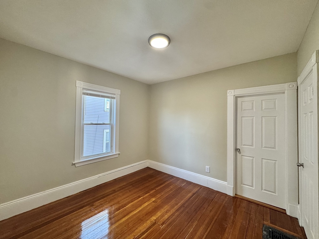 961-963 Broadway, Everett