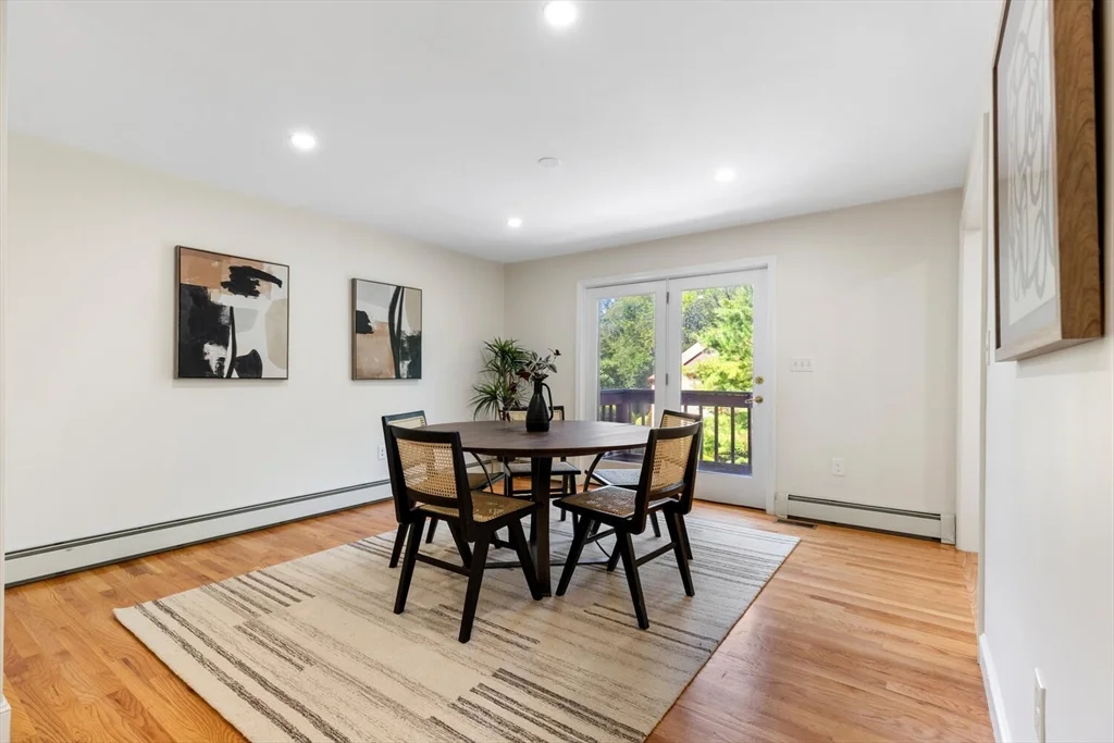 29 Cottage St, Newton Upper Falls