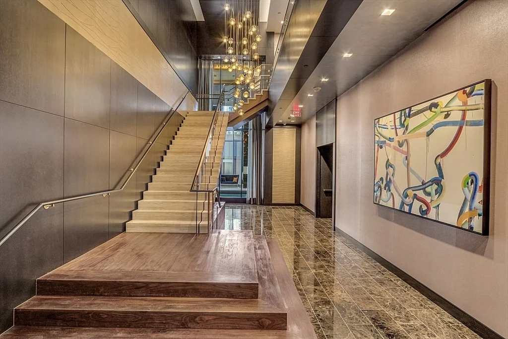 1 Franklin St, Downtown