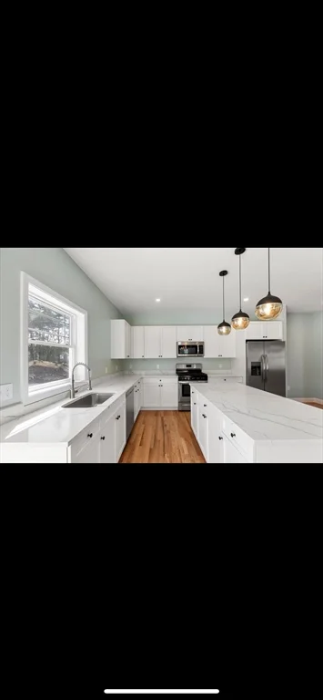 8 Jackson Rd, Chelmsford