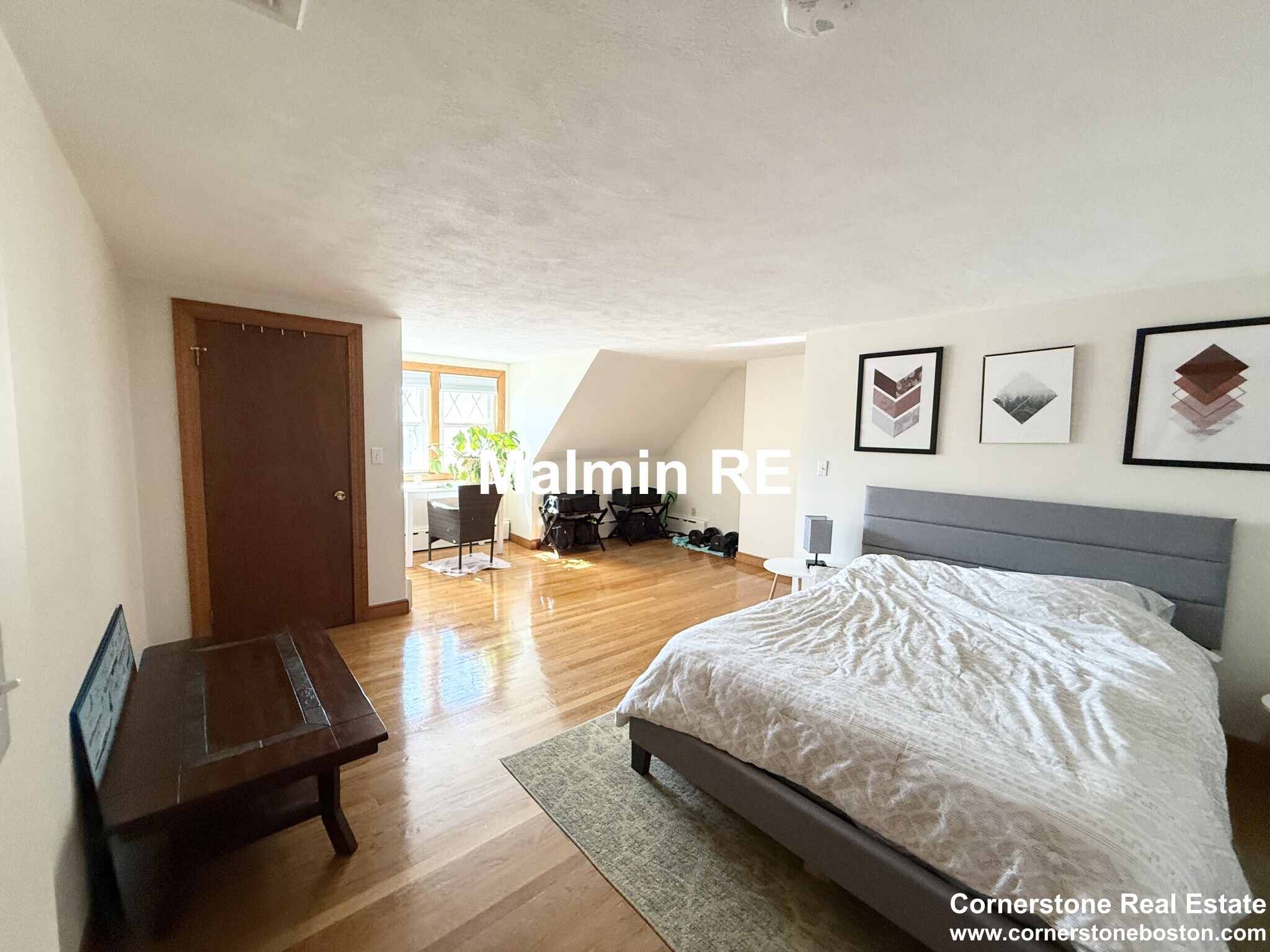 920 East 4th St, South Boston