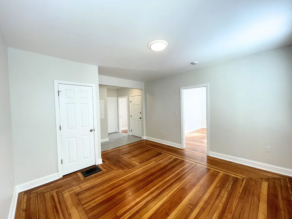 25 Bennett St, Beverly