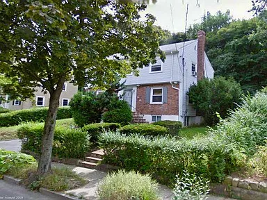 240 Mason Ter, Washington Square