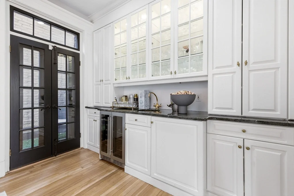 50 River St, Beacon Hill