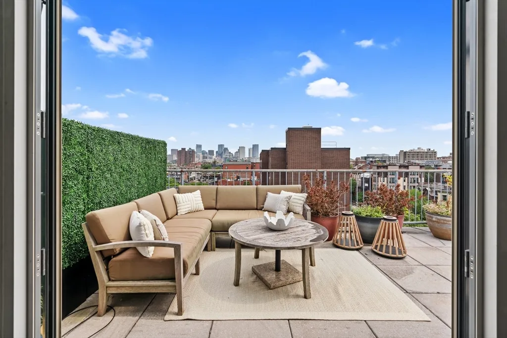 1721 Washington St, South End