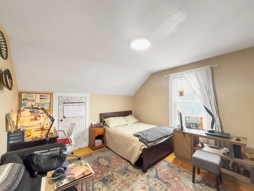 18 Egleston, Jamaica Plain