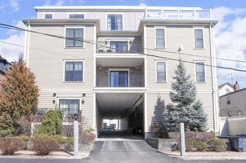 525 E 7th St, South Boston