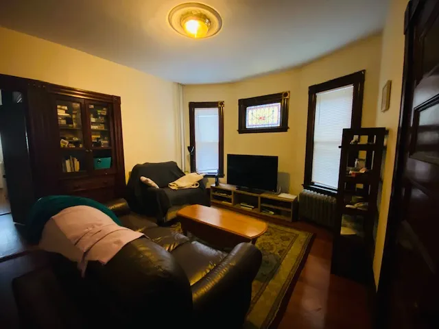 33 Stone Ave, Prospect Hill