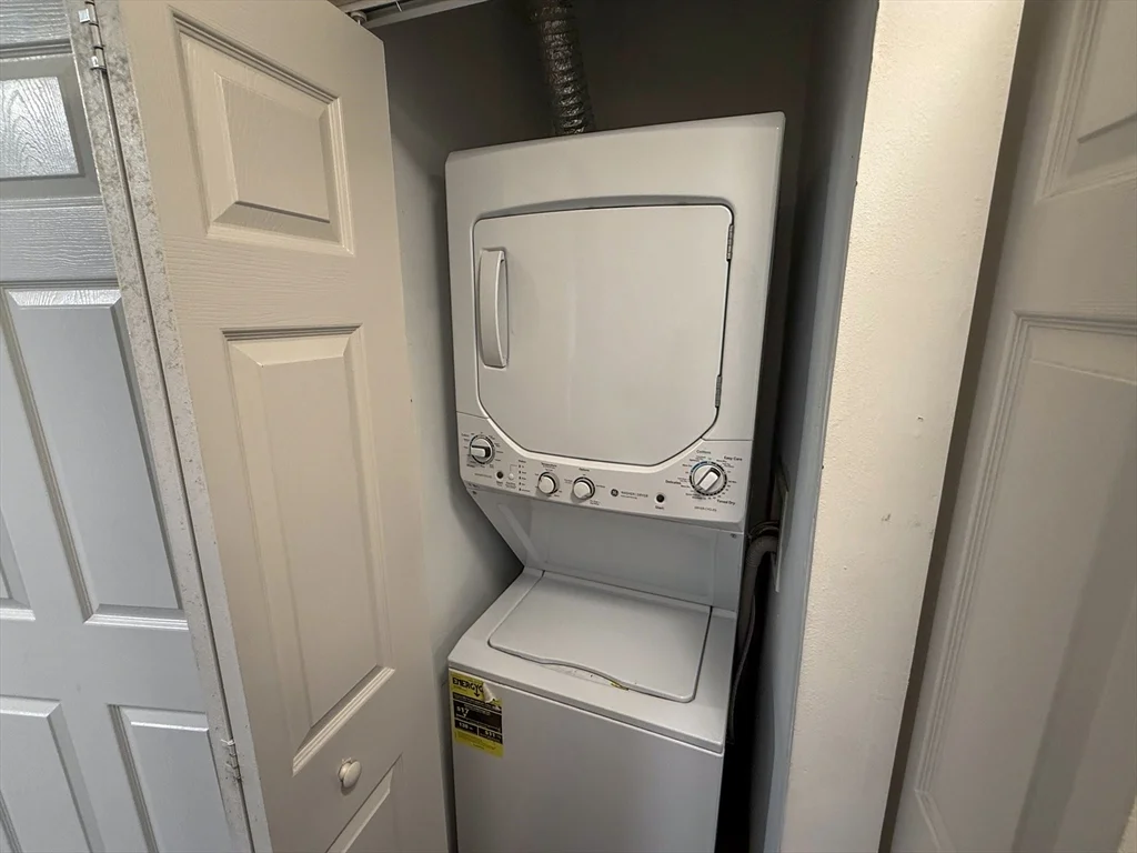 250 Dudley St, Roxbury