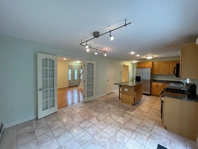 72 Cedar Rd N, Medford