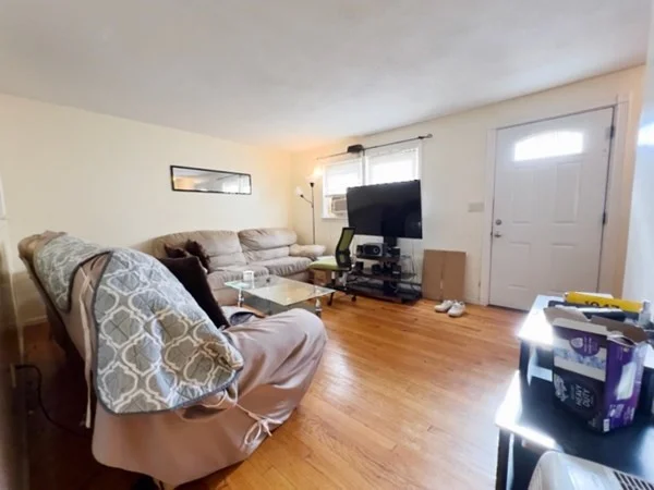 45 Lawn St, Mission Hill