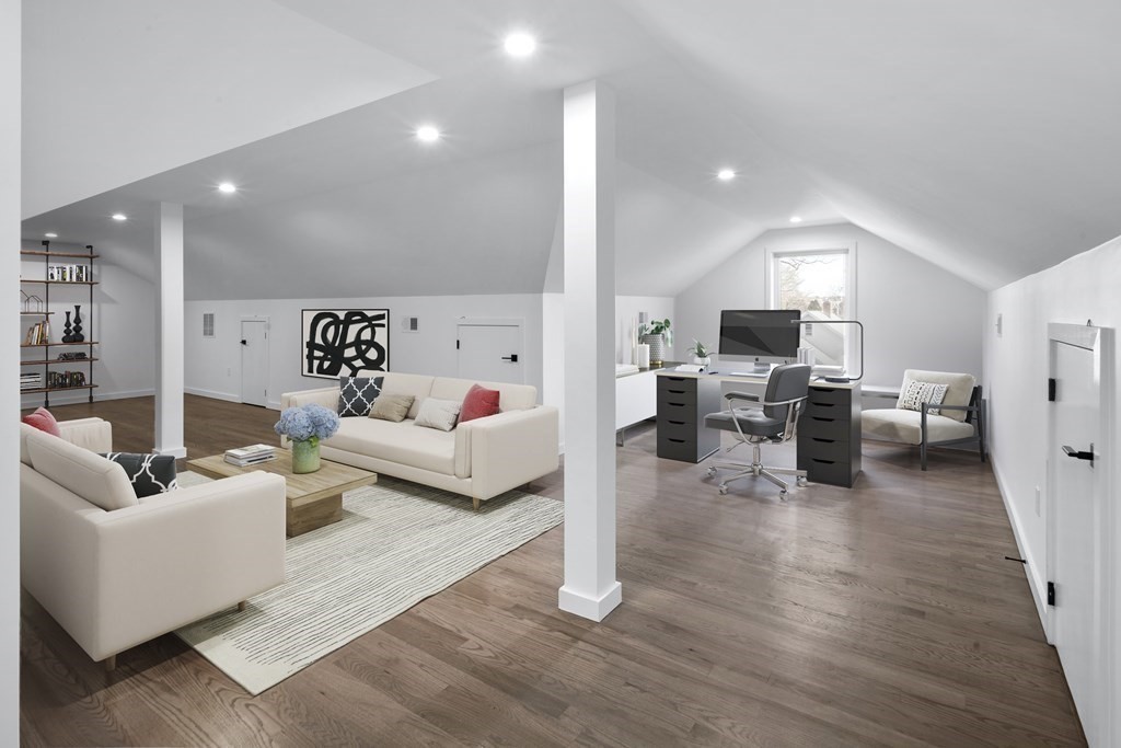 70 Walker St, Newtonville