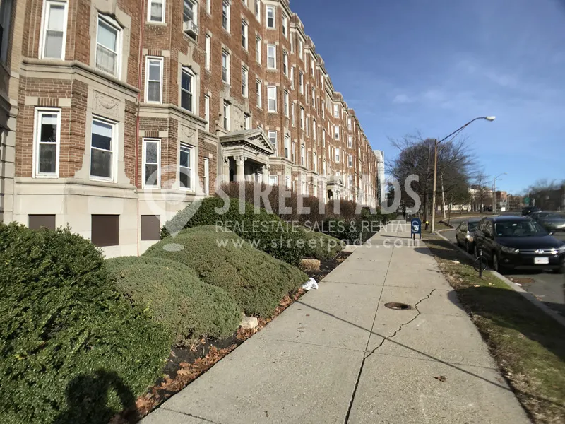 1175 Boylston St, Fenway