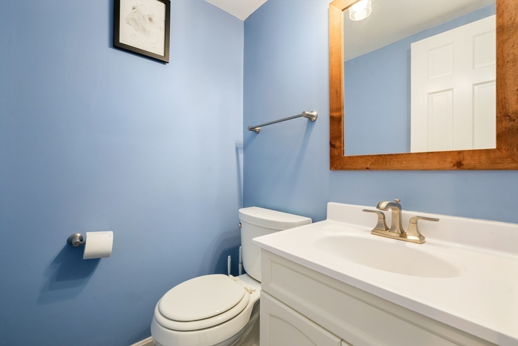 12 Stoneholm St, Fenway