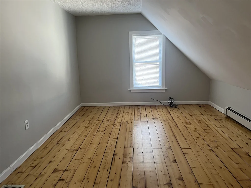 159 E Central, Franklin