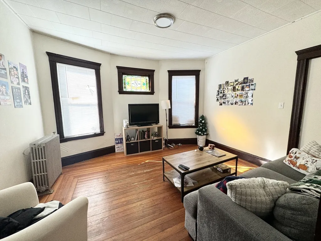 692 Columbia Rd, Boston