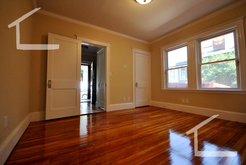 20 Tip Top St, Oak Square